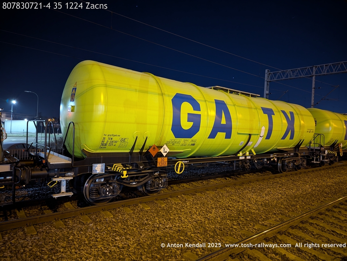 807830721-4_35 1224 Zacns.jpg